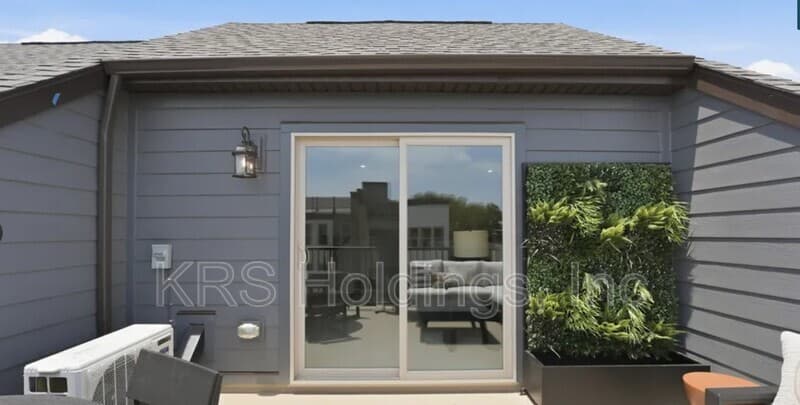 Woodbridge Townhome: 3738 District Dr.