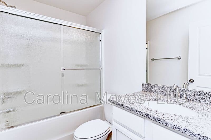 Duncan Townhome: 221 Stone Fruit Court