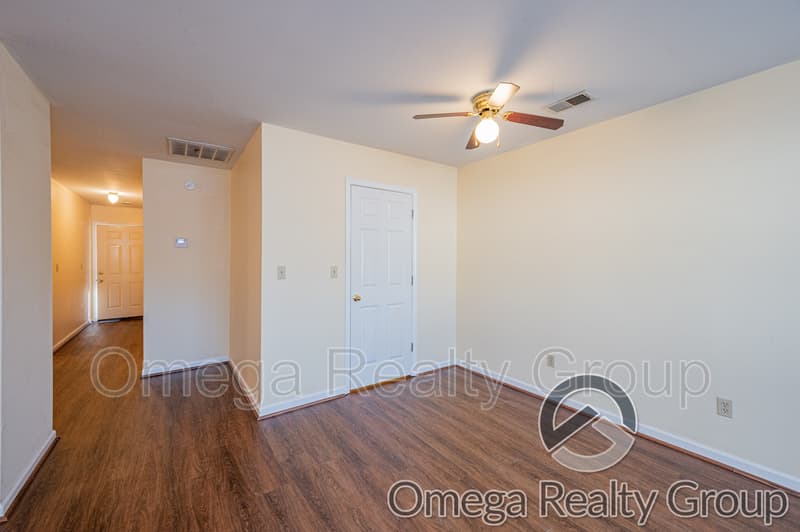 Mc Calla Condo: 484 Grey Hill Rd