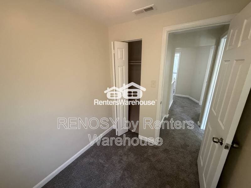 Dundalk House: 2067 Larkhall rd