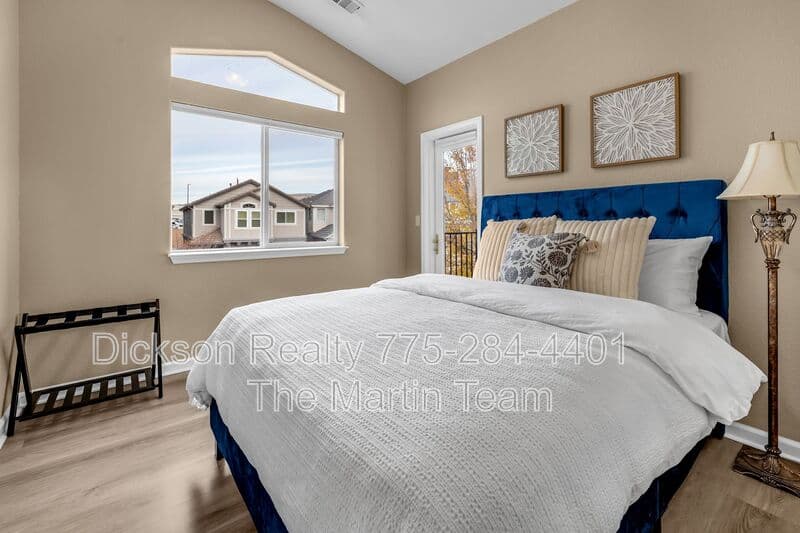 Sparks House: 1165 Harbour Cove Court