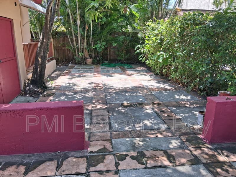 Miami House: 3666 Southwest 13 Terrace