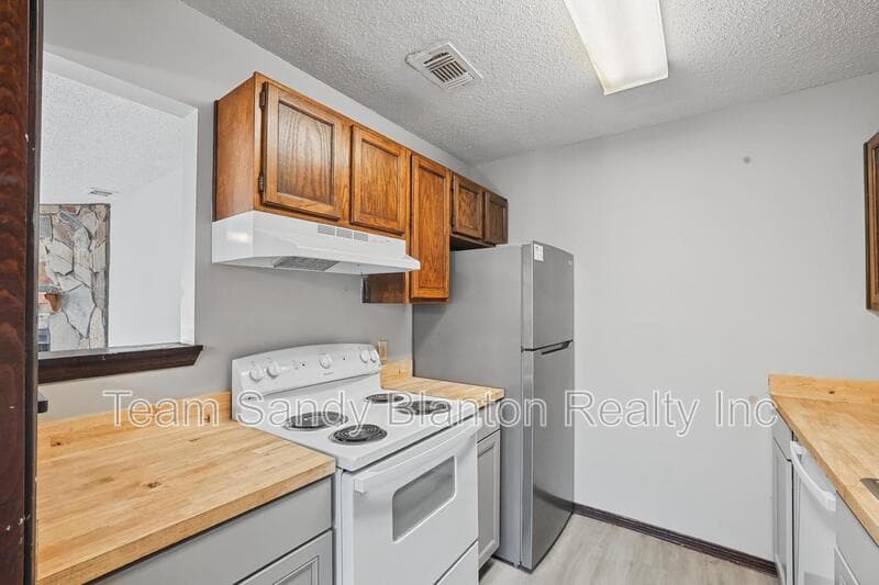 Pensacola House: 455 Stara Circle