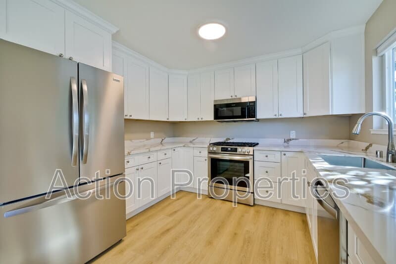 Mountain View House: 86 Dalma Drive