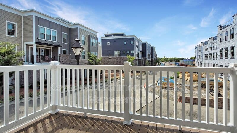 Henrico Condo: 109 Old Charles St