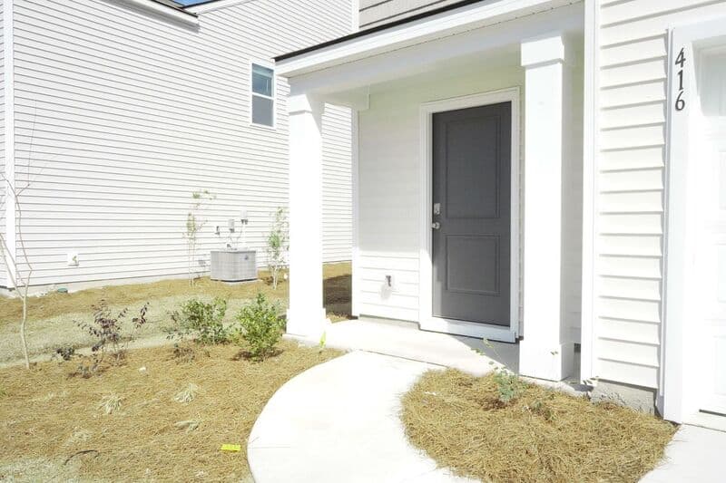 Bloomingdale House: 416 Coconut Drive