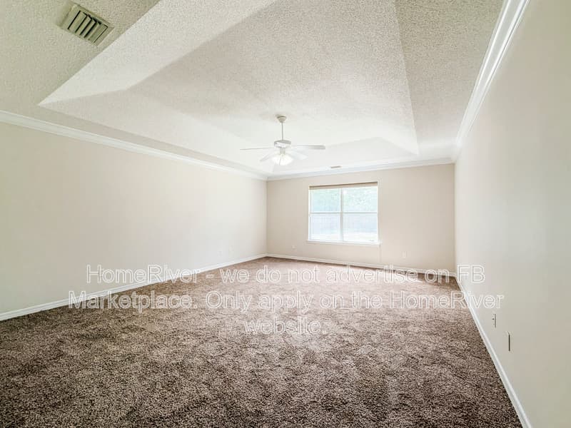 Navarre House: 6609 Codell St