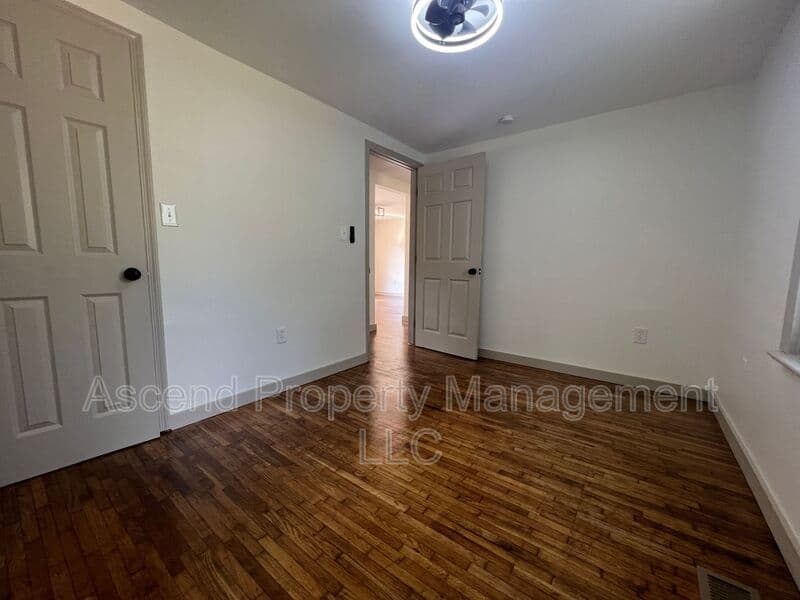 Ringgold House: 346 Julian Rd