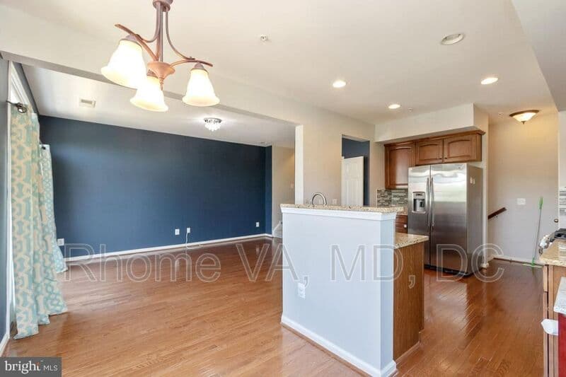 Sterling Townhome: 21711 Indian Summer Terrace