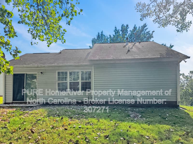 Charlotte House: 1428 Bells Knox Rd