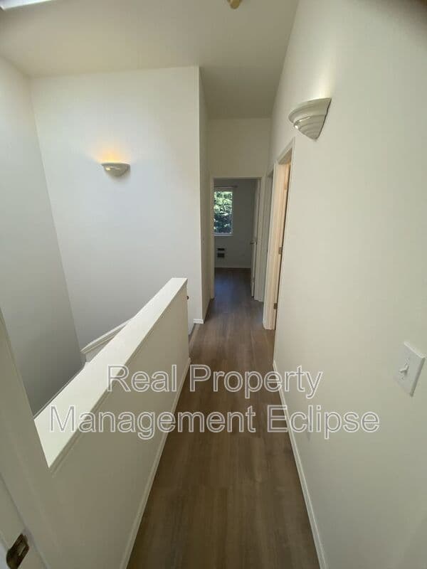 Seattle Condo: 2034 S Main St