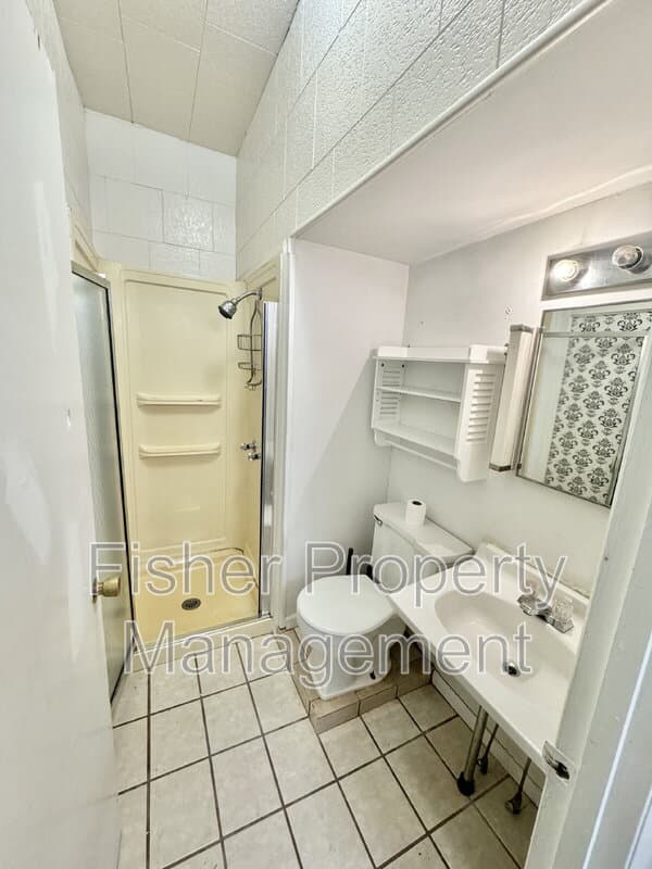 Richmond Condo: 1921 Floyd Avenue