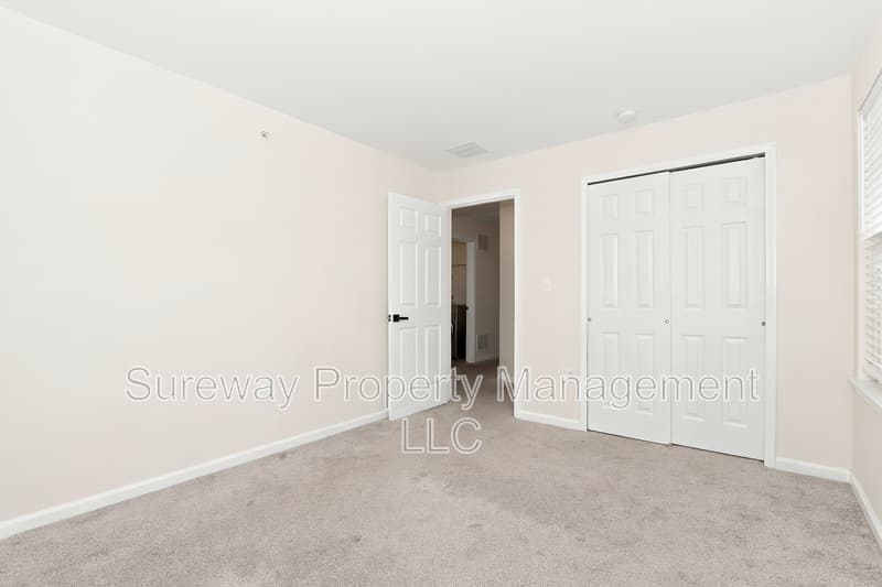 Hamilton Townhome: 1032 Lamberton St