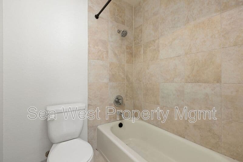 Carlsbad Condo: 6907 Quail Pl.