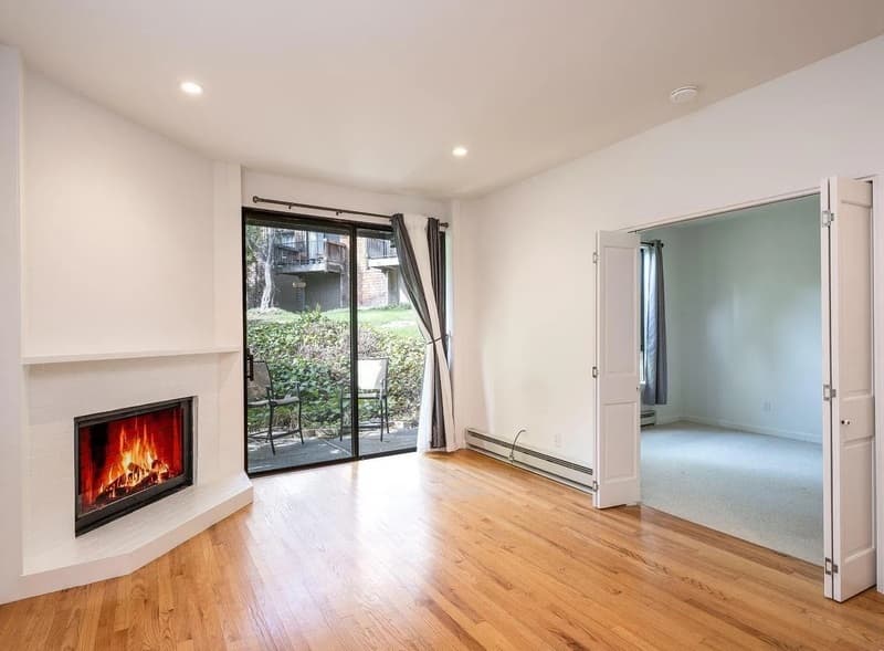 Mill Valley Condo: 555 Seaver Dr