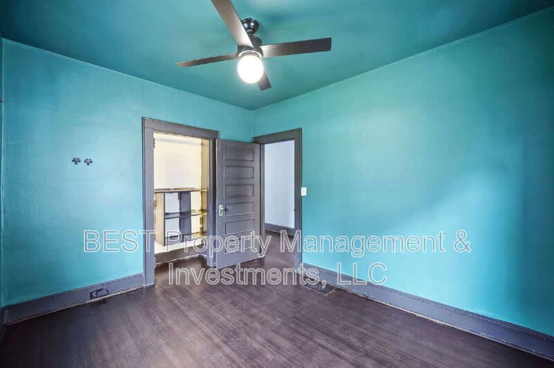 Charlotte House: 2208 Wilmore Drive
