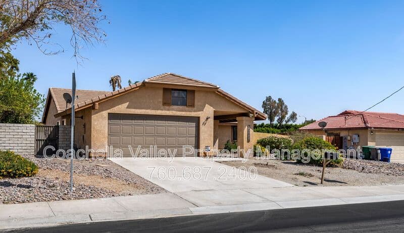 Palm Desert House: 43922 Warner Trail