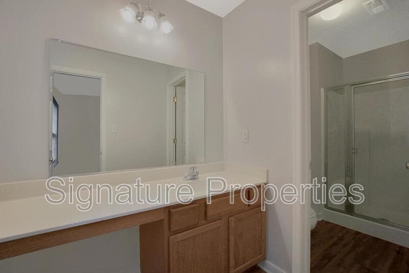 Midlothian House: 4046 Anita Ave