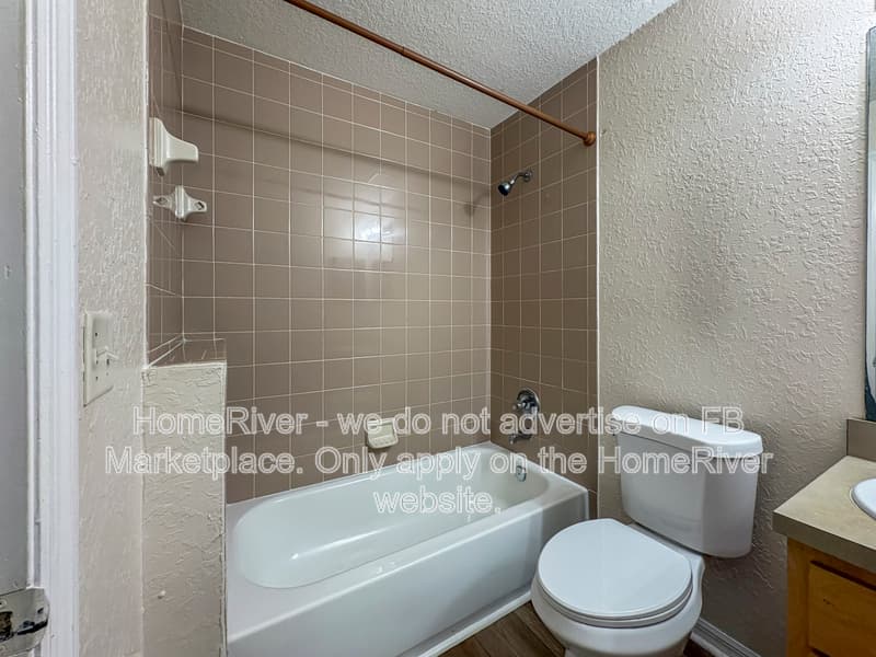 Summerfield House: 4898 SE 137th Pl