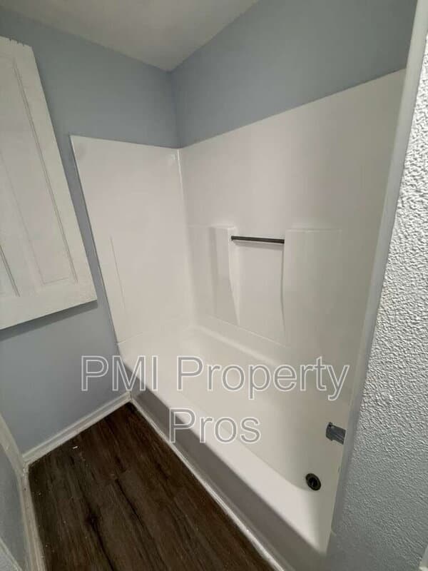 Milwaukee Condo: 1623 N 38th St