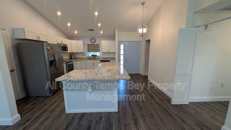 Clearwater House: 1731 Union St