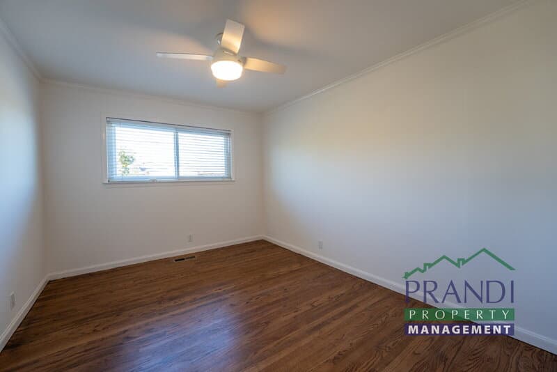 San Rafael House: 4 Trellis Dr