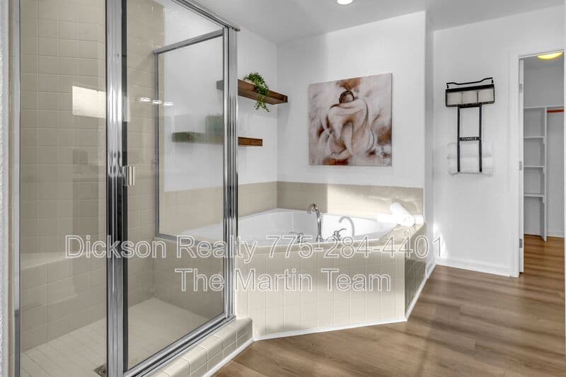 Sparks House: 1165 Harbour Cove Court