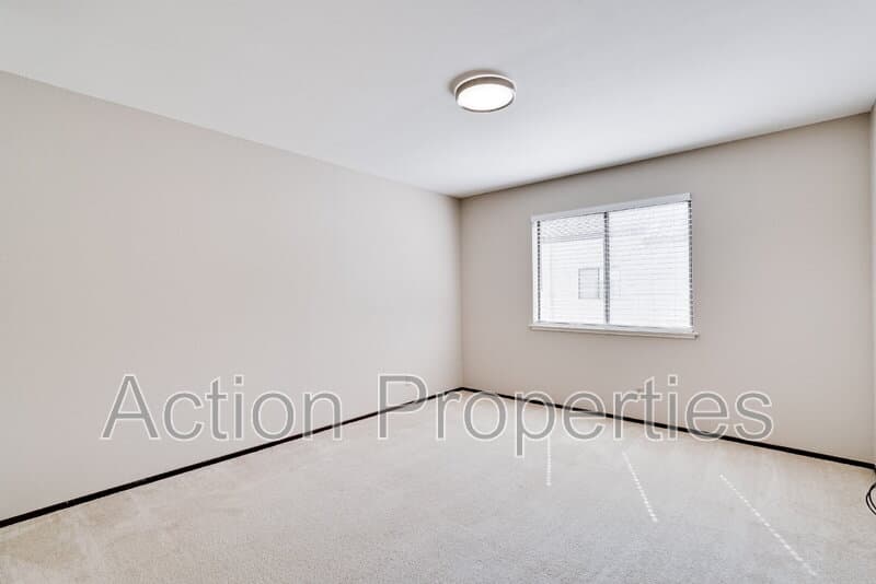 Sunnyvale Condo: 712 San Conrado Terrace