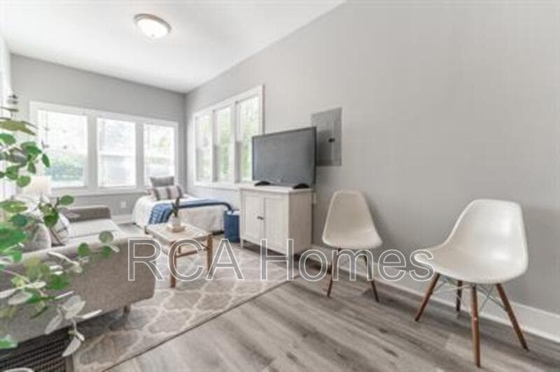 Indianapolis Condo: 2831 North Kenwood Avenue