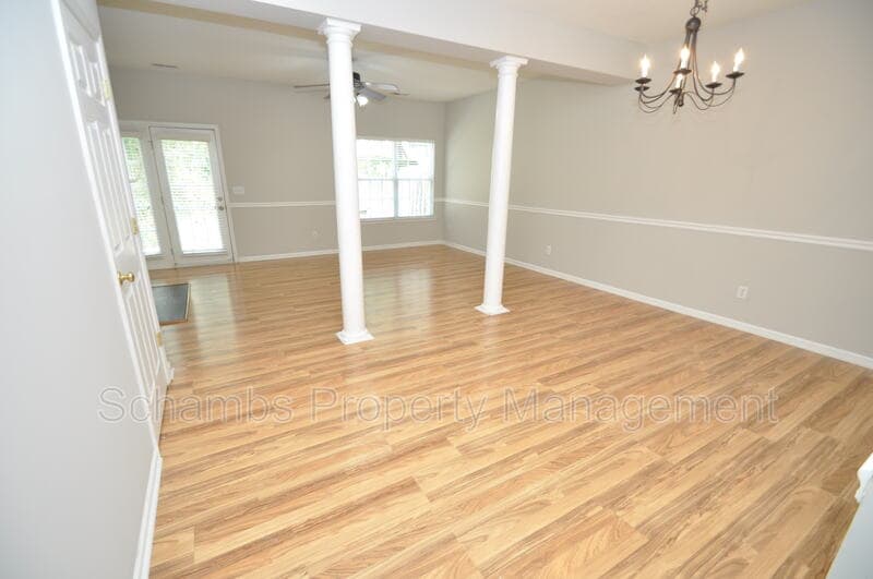 Raleigh House: 10945 Pendragon Pl