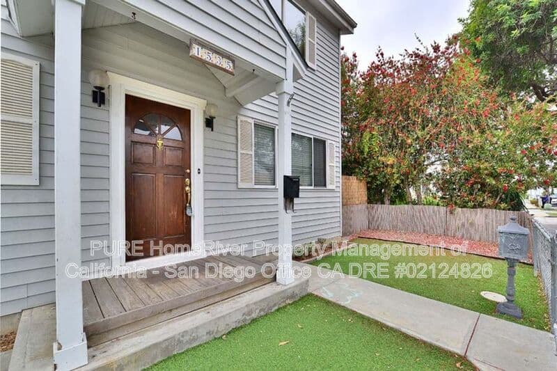San Diego House: 1535 Meade Avenue