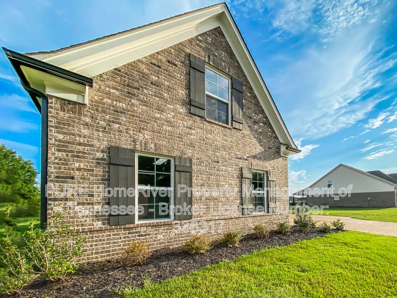 Olive Branch House: 13965 Wesley Banks Blvd