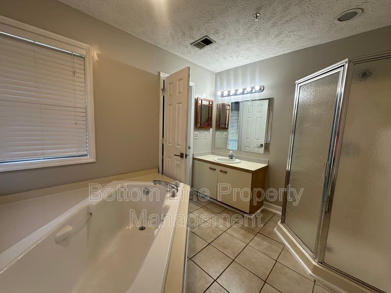 Fayetteville Condo: 942 Stewarts Creek