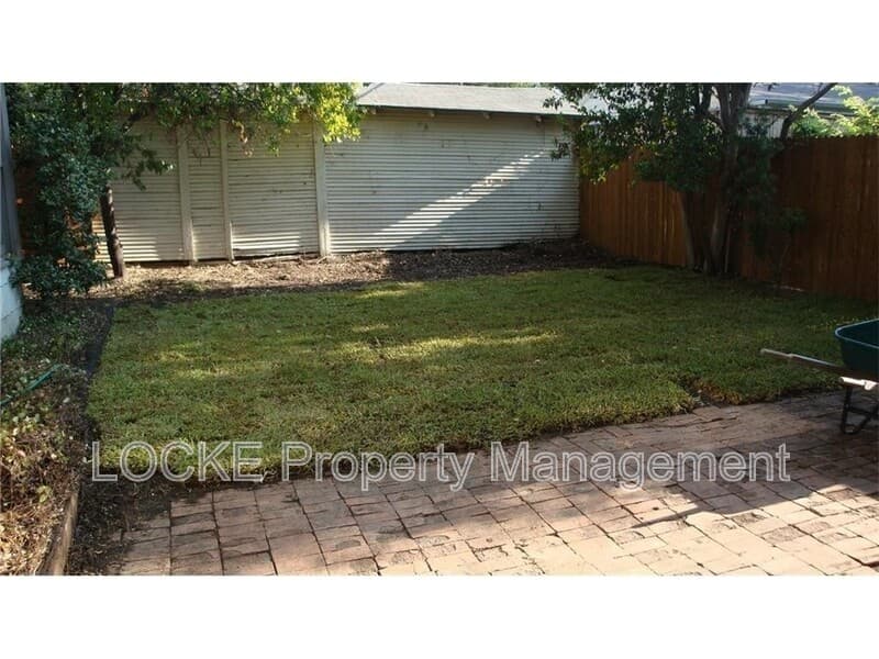 Fort Worth House: 3249 Wabash Avenue