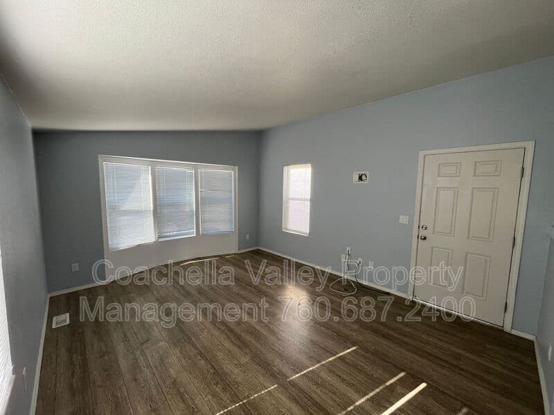 Desert Hot Springs House: 15300 Palm Dr
