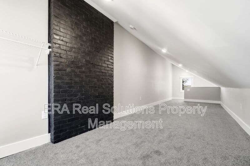 Columbus Condo: 871 Bellows Ave