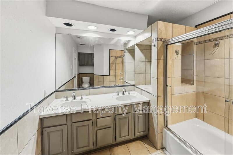 Arlington Condo: 1108 Quail Valley Ln