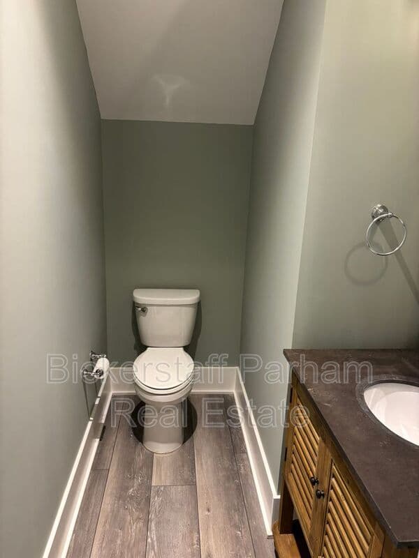 Columbus House: 8115 Dreamboat Drive