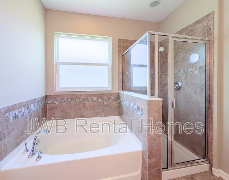 Jacksonville House: 7394 Steventon Way