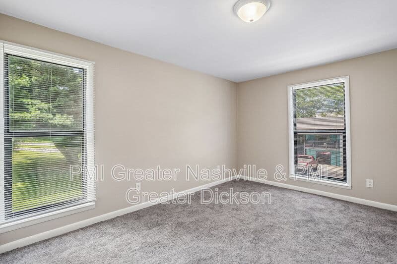 Dickson Condo: 405 Spring Street