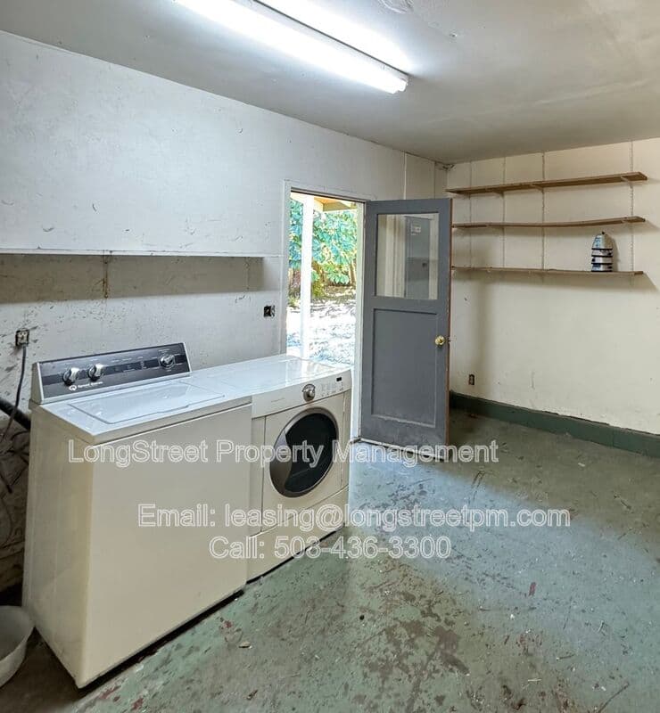 Corvallis House: 720 SW 53rd Street
