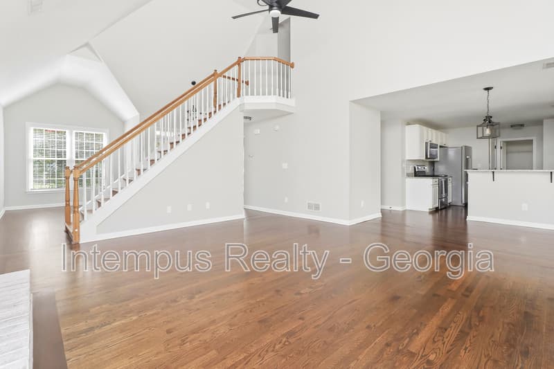 Woodstock House: 4241 Moccasin Trl