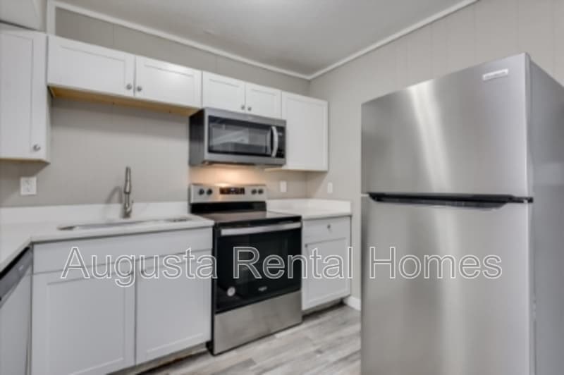 Augusta Townhome: 2511 Cascade Drive - 13B