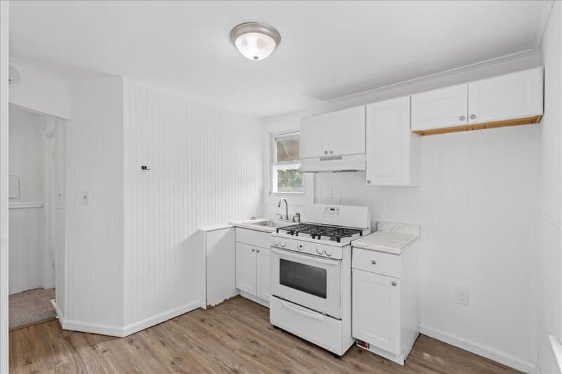 National Park Condo: 601 Wesley Avenue - C