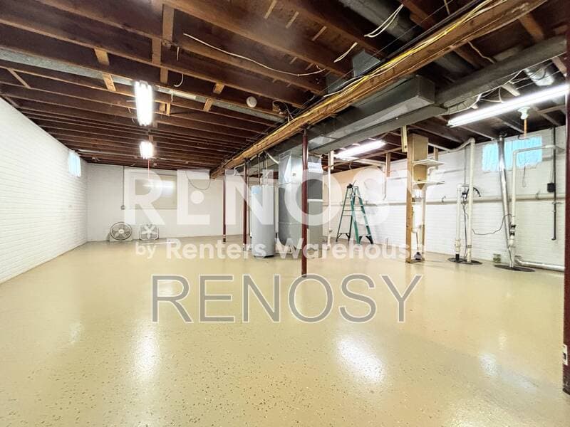 Ankeny Condo: 612 SW Des Moines St