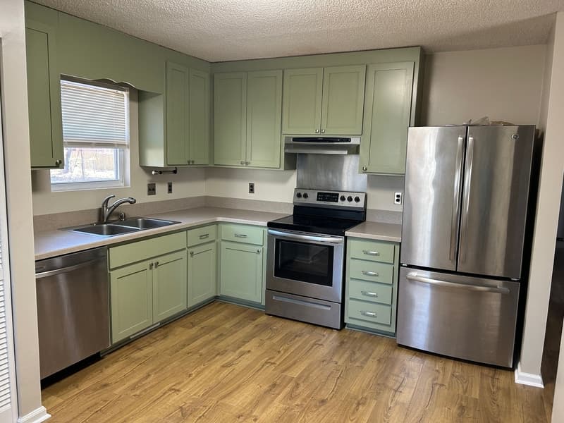 Piedmont House: 103 Kenmore Drive