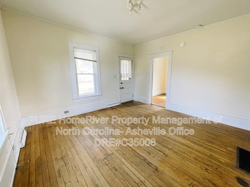 Swannanoa House: 648 Bee Tree Road