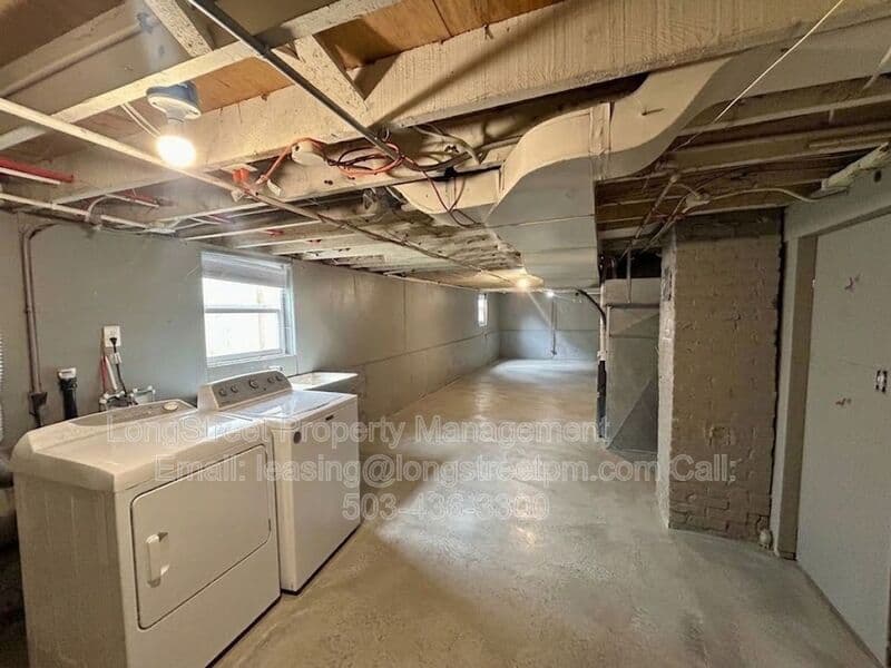 Portland House: 3520 SE 7th Ave
