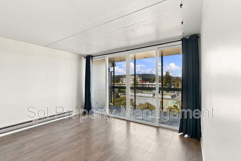 Santa Cruz Condo: 180 Dakota Avenue