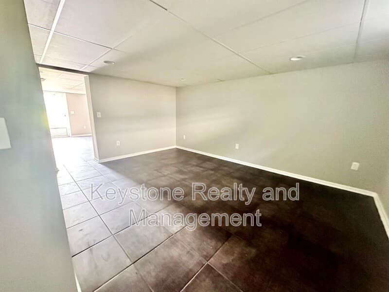 Clarksville Condo: 18 Edgehill Drive